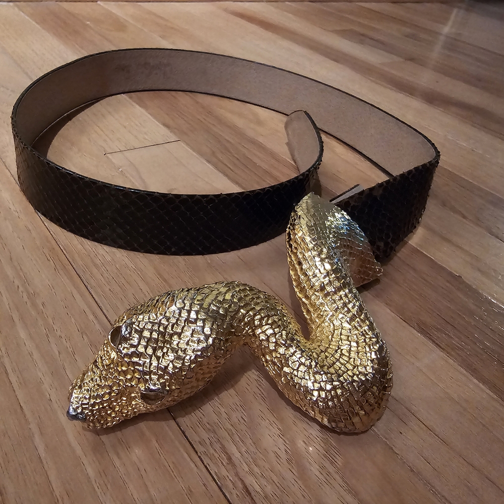 Elegant Gold and Black Snake Belt